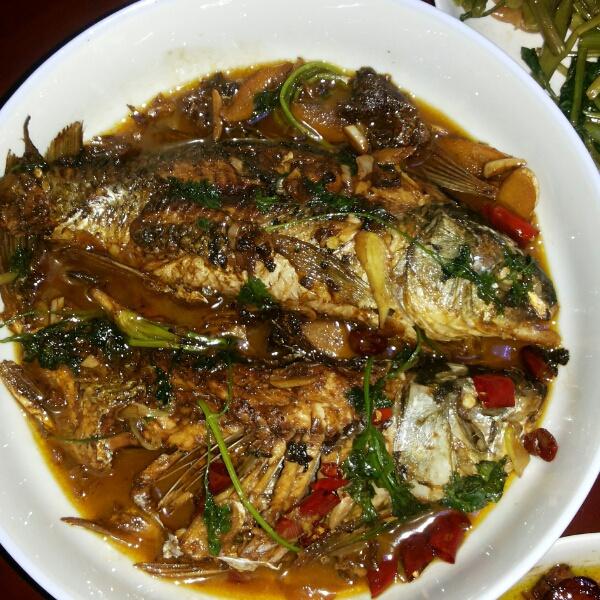 白汤麻辣烫做法:打造健康美味的一碗好汤